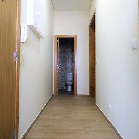 Sunny 3rd Floor דירה *