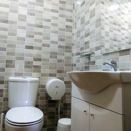 Sunny 3rd Floor Apartman *