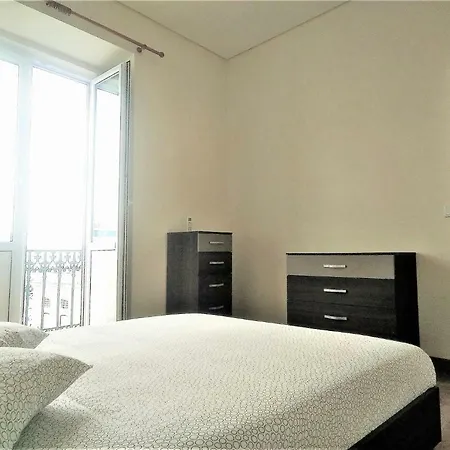 Sunny 3rd Floor Apartman Lisboa